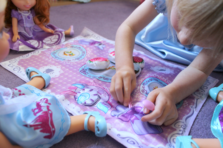 Cocktails in Teacups Disney Life Parenting Travel Blog Disney Toddler Dolls Jakks Review #nationalteaday Setting Up