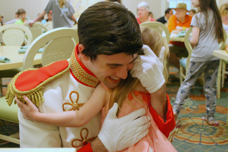 10-things-i-must-do-while-at-walt-disney-world-dinner-at-prince-charming