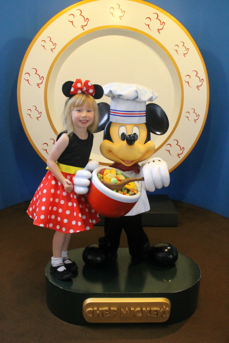 cocktails-in-teacups-disney-life-travel-parenting-blog-attraction-tickets-vip-character-breakfast-chef-mickeys-review-end